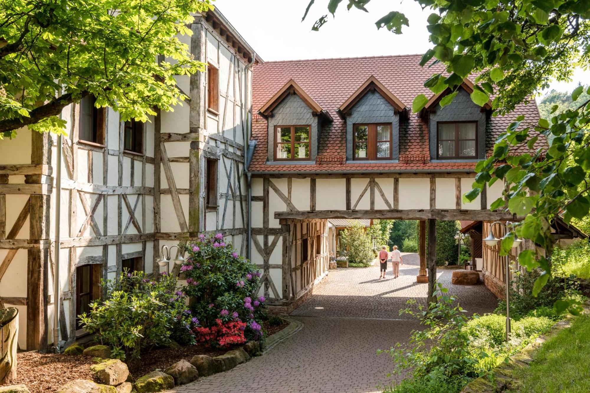 Landhotel Heimathenhof Heimbuchenthal Exterior photo